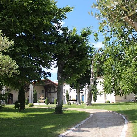 Domaine Des Chais Thenac  Exterior photo